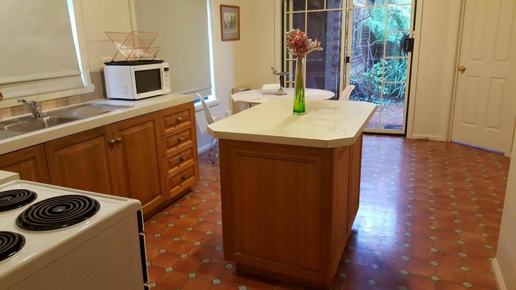 City Townhouse Walking Distance To City لونسيستون المظهر الخارجي الصورة
