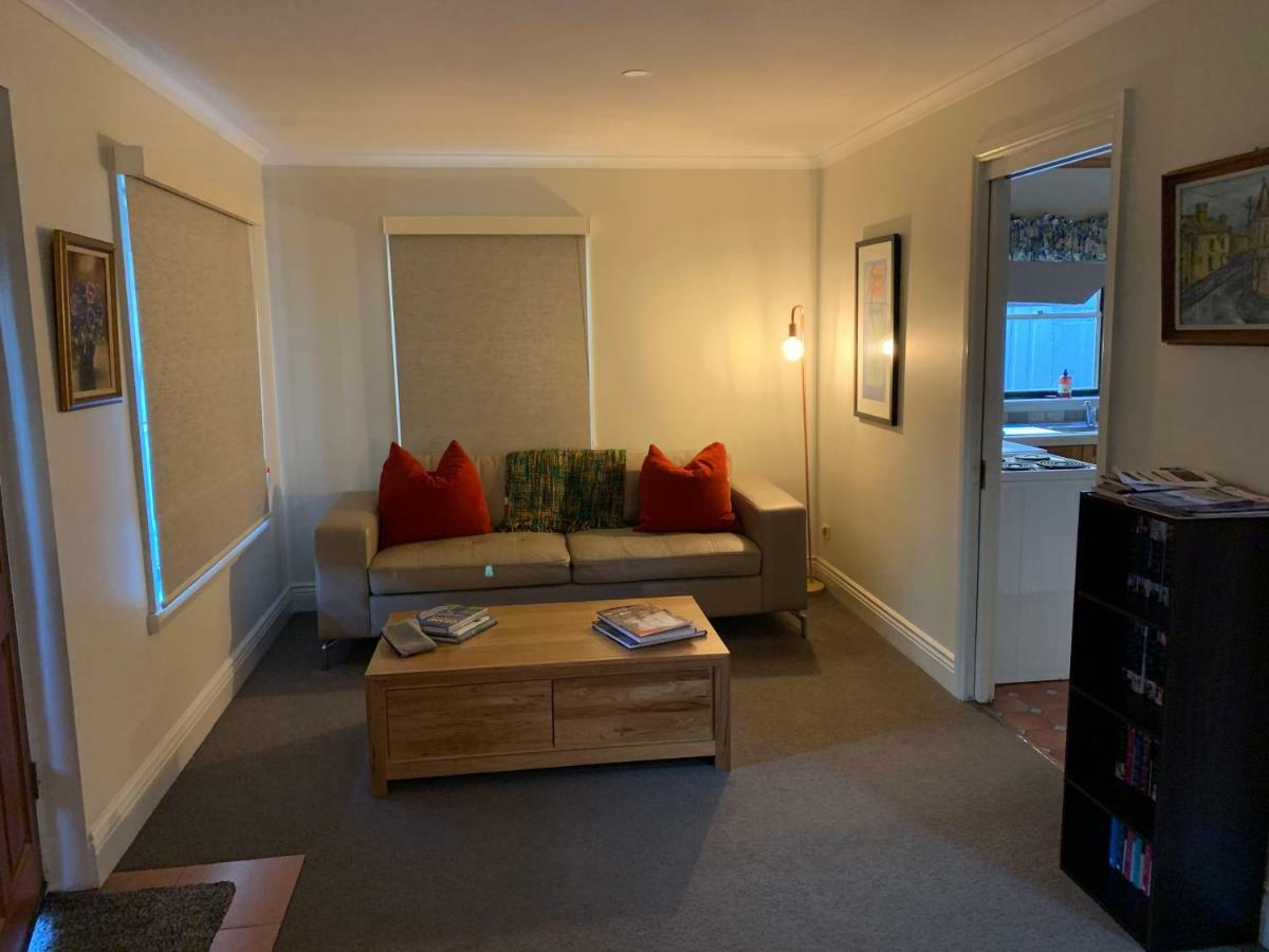 City Townhouse Walking Distance To City لونسيستون المظهر الخارجي الصورة